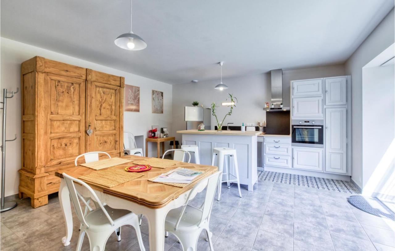 Lovely Home In Baraqueville With Kitchen Eksteriør billede